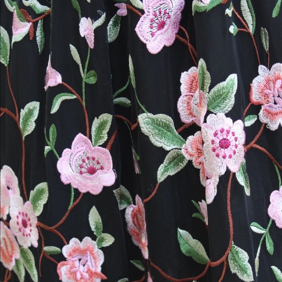 Crosby Floral Midi - Picture 2 of 3